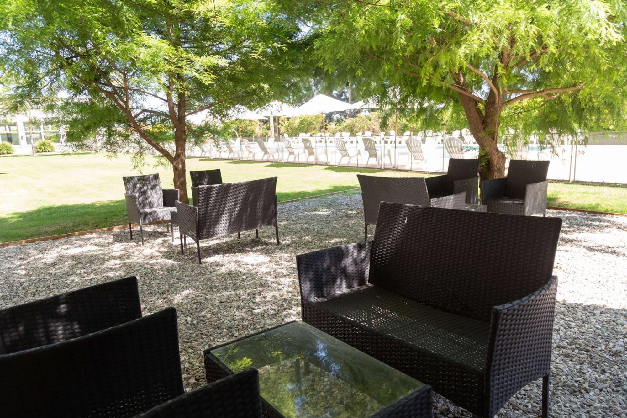 Howard Johnson Hotel & Resort Funes Exterior foto